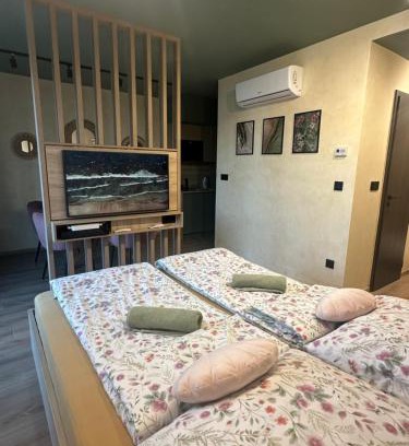 Pusztavacs Apartment | Happy Home