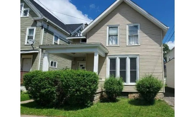 Lockport Apartment | HAPPY HOME LOCKPORT #1 - 30 min to Niagara Falls!