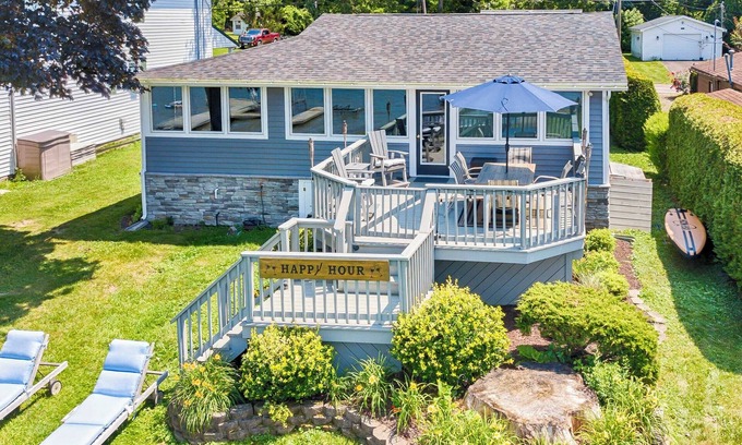 Hammondsport Cottage | Happy Hour - Amazing Lake Views and Level Lakefront!