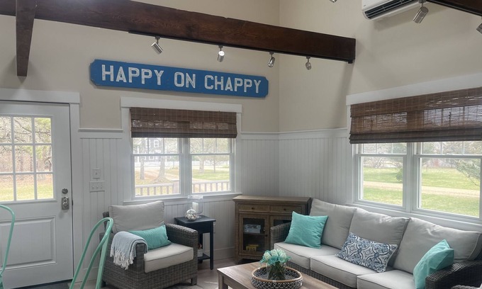 Edgartown Cottage | Happy on chappy