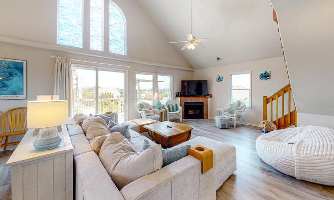 Salvo House | Happy Ours
