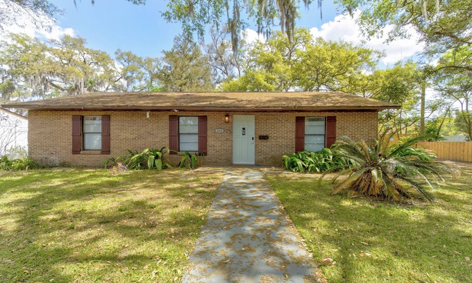 Sanford House | Happy Palette Home: Close to downtown+the lake! Fenced yard with outdoor dining