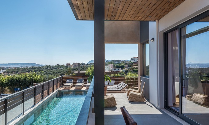Galatas Villa | Happy Villa. New amazing 300sqm villa close to Chania (with heated pool)