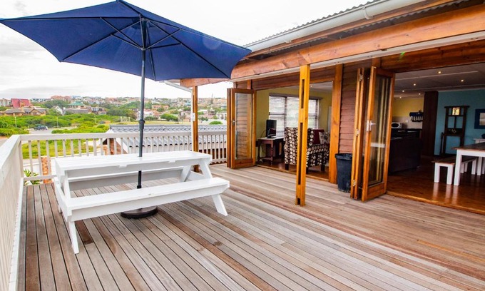 Jeffreys Bay House | Happy Waves Holiday Home