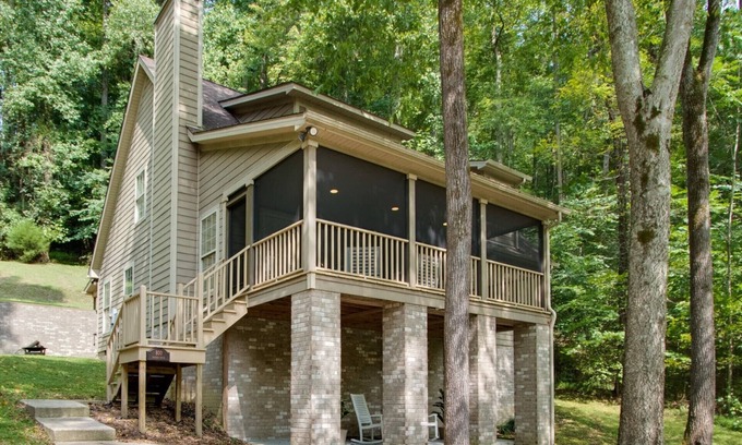 Lancaster Ski Chalet | Harbor Cottage Center Hill Lake