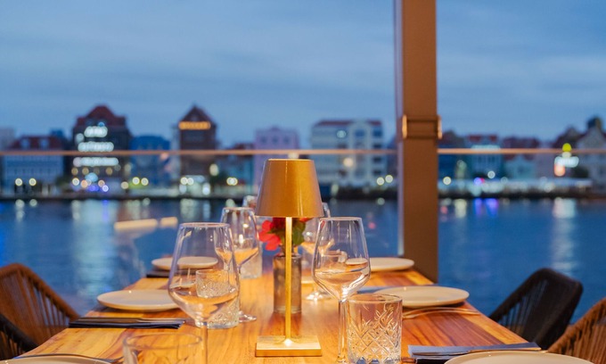 Otrobanda Hotel | Harbor Hotel & Casino Curacao