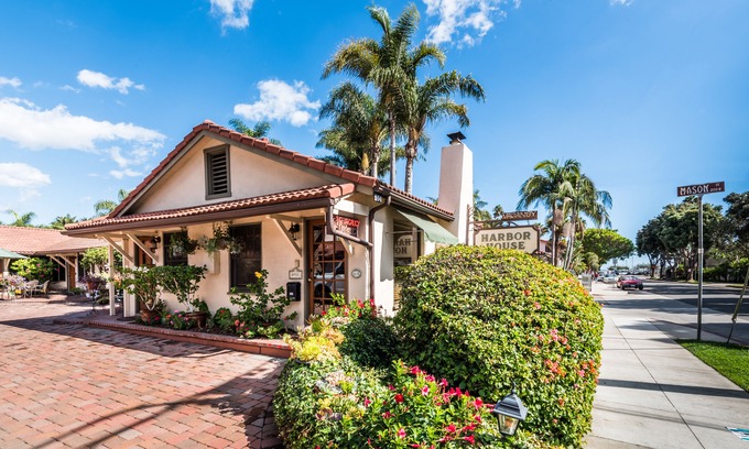 West Beach Hotel | Harbor House Inn