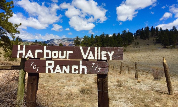Tarryall House | Harbor Valley Ranch - Historic Mountain Getaway