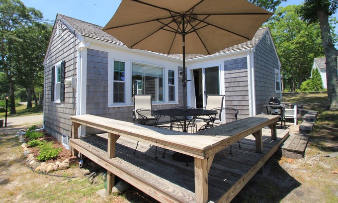 Hyannis Port House | Harbor Village - Beautiful Ocean Views, Walk To Beach