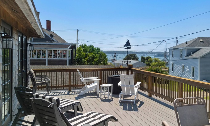 Rockland House | Harborside Cottage, walk to town
