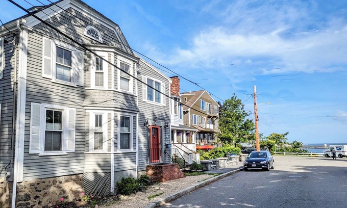 Marblehead House | Harborside Home: Three bedrooms, centrally located in charming Marblehead