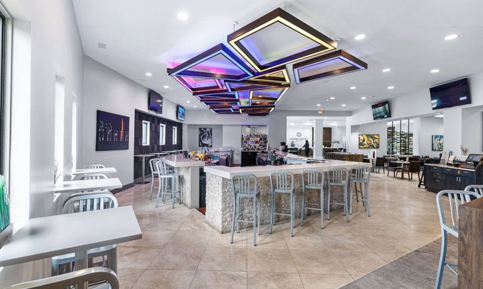 Oxon Hill Hotel | Harborside Hotel