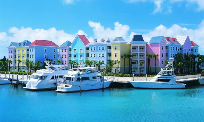 Paradise Island Hotel | Harborside Resort at Atlantis- 1 Bedroom -1 Bath -Access to Atlantis Water Parks