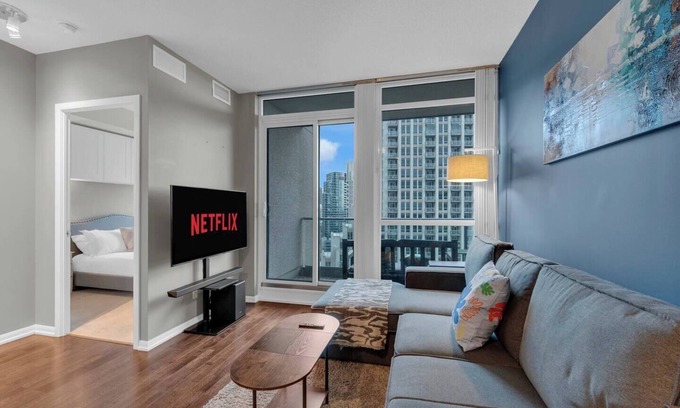 Fort York Hotel | Harbory Stays - 2BR Suite