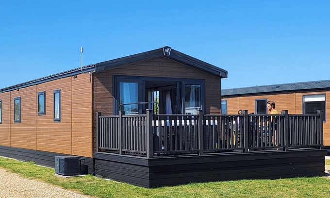 Hayling Island Cottage | HARBOUR HAVEN - HAYLING ISLAND in Hayling Island Holiday Park
