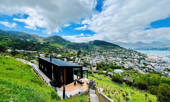 Lyttelton House | Harbour Haven