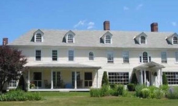 Cheshire Bed & Breakfast | Harbour House Inn