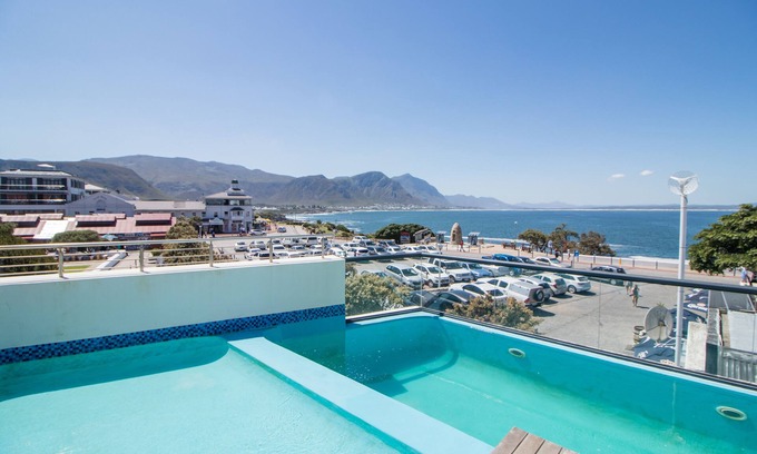 Hermanus City-Centre Hotel | Harbour Square Hotel