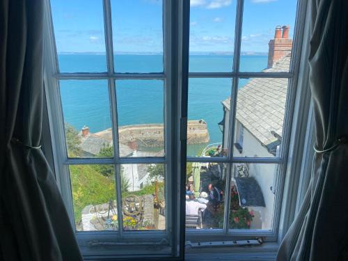 Clovelly Bed & Breakfast | Harbour view cottage, clovelly