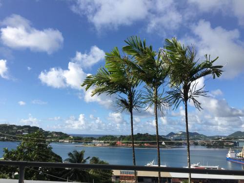 Charlotte Apartment | Harbour Vista Inn