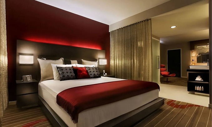 Gaslamp Quarter Hotel | Hard Rock Suite 1 King Bed, In the Heart of Downtown San Diego