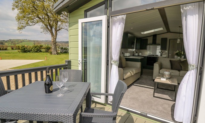 Trefeglwys Cottage | HARES MEADOW, pet friendly, character holiday cottage in Trefeglwys