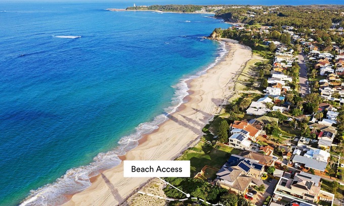 Noraville House | Hargraves Beach Oasis with Pool