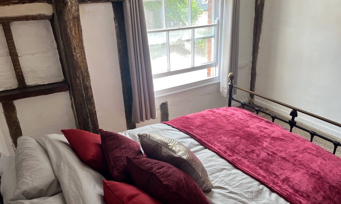 Harleston Cottage | Harleston Norfolk/Suffolk border Historic Cottage