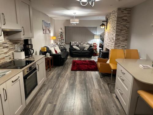 Tramore House | Harmony House enclosed property near beach and lake