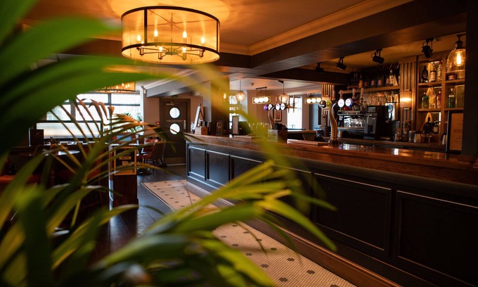 Lower Swanwick Hotel | Harper's Steakhouse with Rooms, Southampton Swanwick Marina