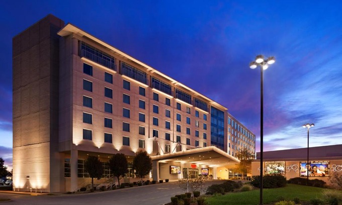 Metropolis Hotel | Harrah's Metropolis Hotel & Casino