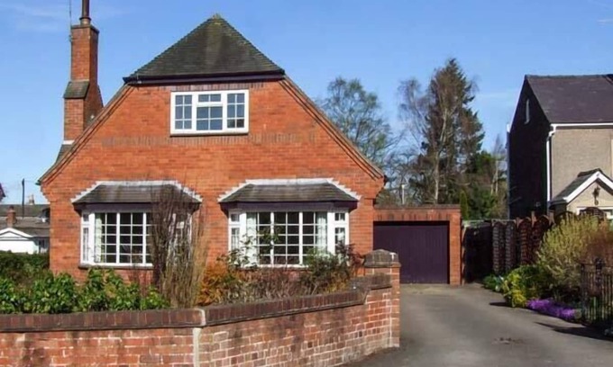 Ludwel Cottage | HARRIS HOUSE, family friendly, with a garden in Ludlow