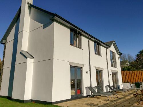 Marhamchurch House | Harrowbeard House