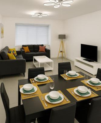 Leavesden Villa | Harry Potter Stay with Watford & London Links - Family house