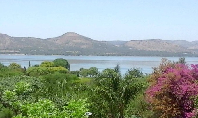Schoemansville Apartment | Hartbeespoort Dam Getaway Apartment
