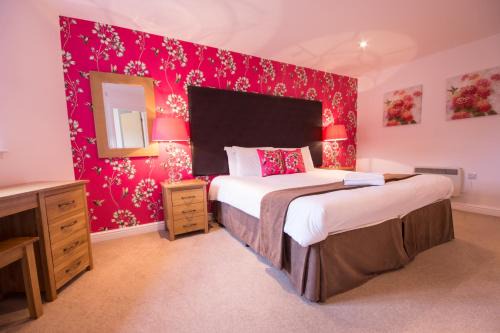 Holestone Moor House | Hartington Cottage - Darwin Lake Holiday Village