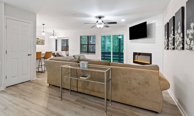 Westminster Condo | Hartwell Villas Blue near Lake Hartwell!