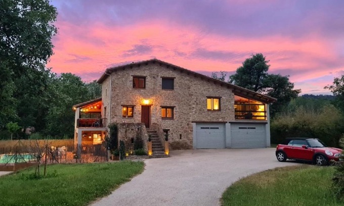 Mieras House | Harveys Homestay - Adults only