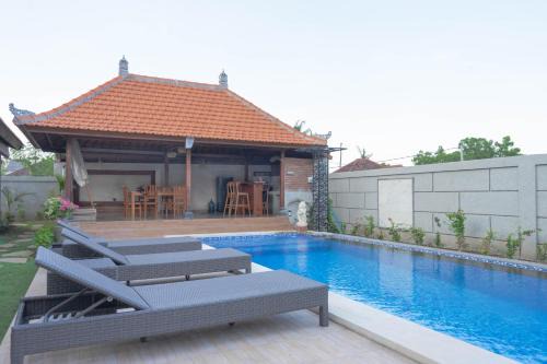 Purwakerti Bed & Breakfast | Harwin Villa