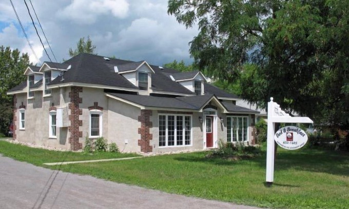 Hastings Bed & Breakfast | Hastings House Bed & Breakfast