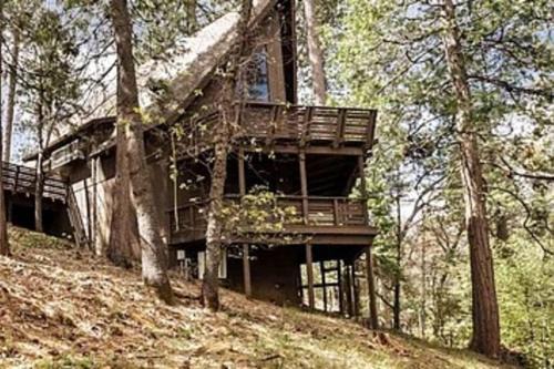 Hathaway Pines Ski Chalet | Hathaway Pines Hideaway Chalet