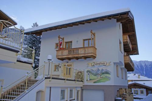 Hainzenberg Apartment | Haus Alpenfriede
