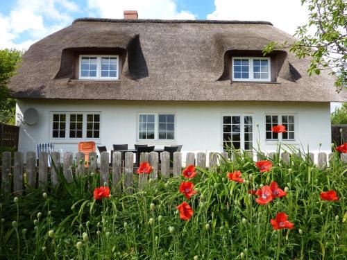 Pellworm Apartment | Haus am Leuchtturm ,Austernfischer Haus "