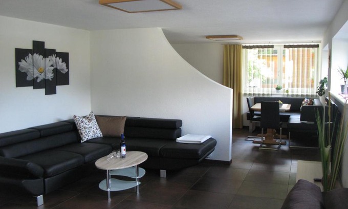 Ried im Oberinntal Apartment | Haus am See