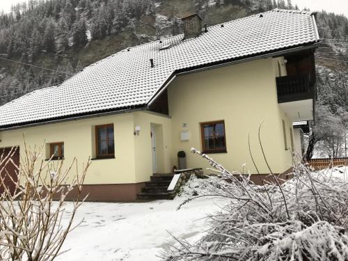 Zederhaus House | Haus Bayliss
