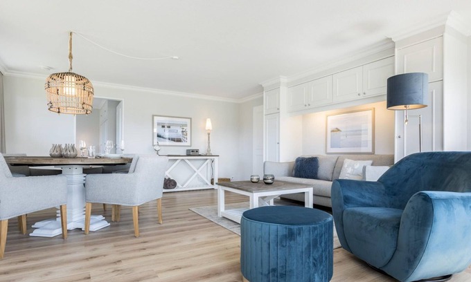 Wenningstedt-Braderup Apartment | Haus Weissenburg Whg. ground floor west - 2-room vacation apartment close to the beach with