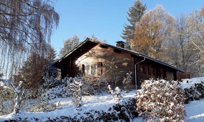 Bromskirchen Cabin | 'Haus Frei Wald', 6-person Norwegian log cabin Sauerland