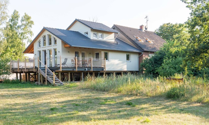 Sudwinsen House | Haus in Winsen mit Kajakzugang an der Aller