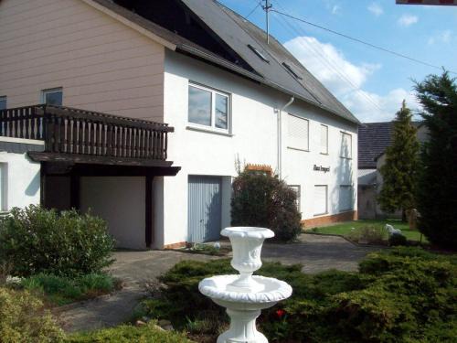 Schlierschied House | Haus Irmgard