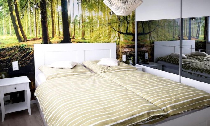 Feriendorf Hennesee House | Haus JULIA direkt am Hennesee mitten im Sauerland